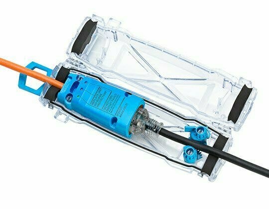 AMPFIBIAN WEATHERPROOF CARAVAN SURGE PROTECTOR S1000DX.